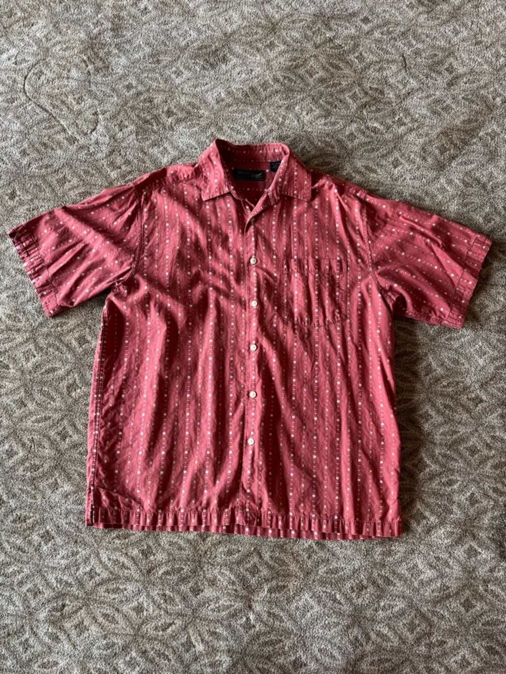 Arrow Men's Short-Sleeve Red Patterned Button-Down Shirt